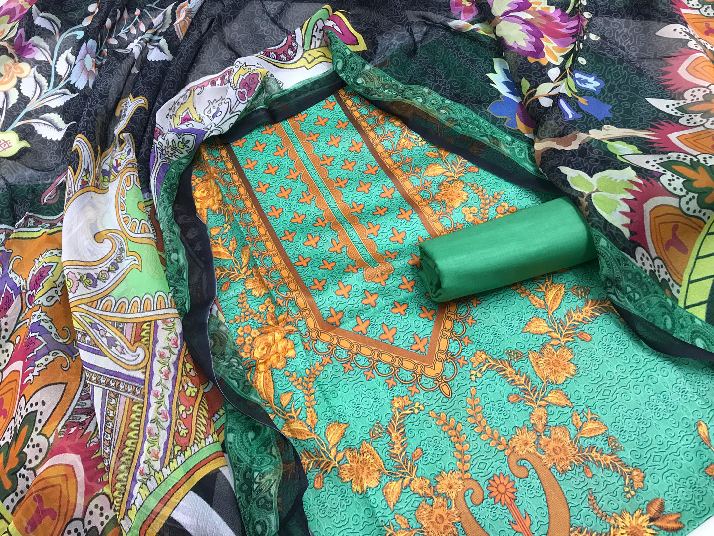 Bin Saeed Lawn 3-Piece Printed Collection – Premium Lawn Dress