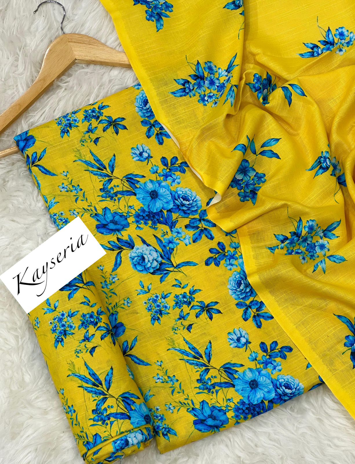 Kayseria Khaddar Winter Collection 2025 – 3PC Digital Printed Suit with Khaddar Shawl | Waffaa Store