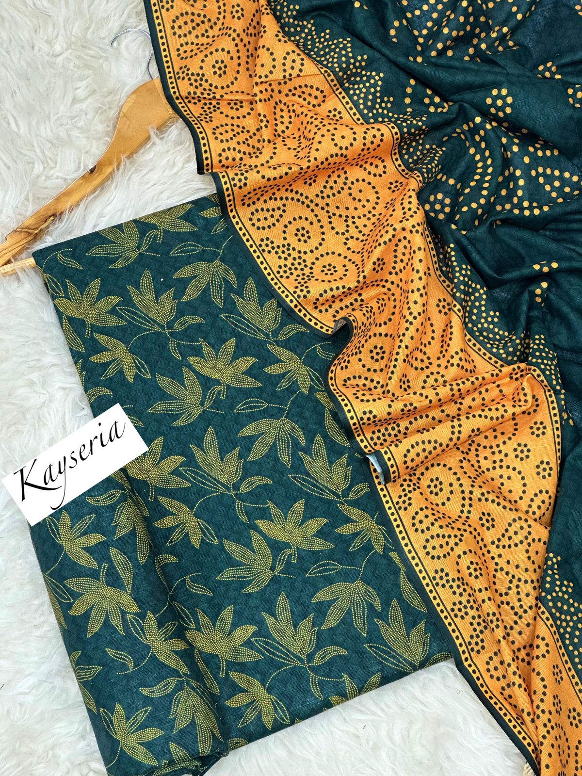 Kayseria Khaddar Winter Collection 2025 – 3PC Digital Printed Suit with Khaddar Shawl | Waffaa Store