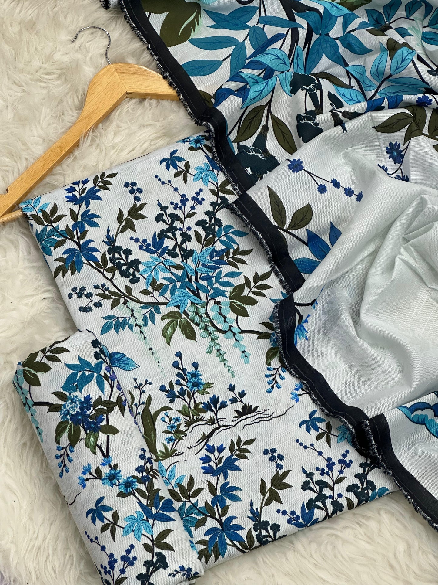 Khaadi Khaddar 3-Piece Winter Collection 2025 – Premium Digital Printed Khaddar Suit