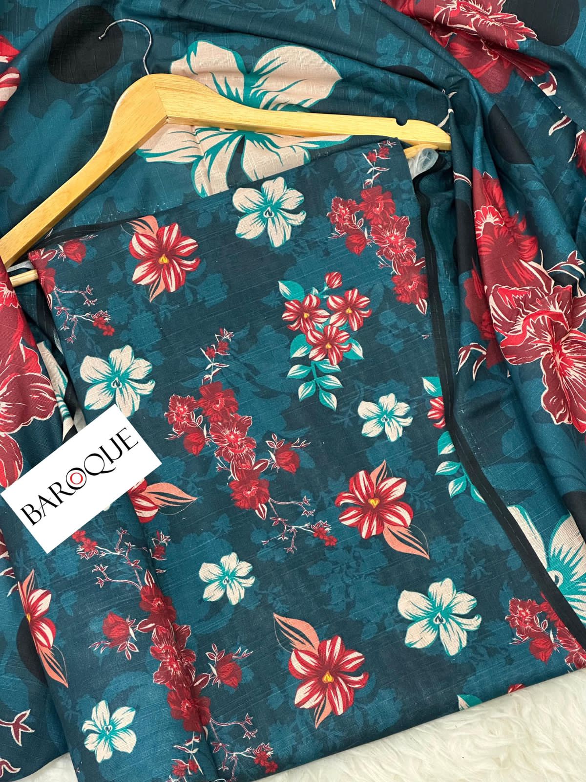 Baroque Khaddar 3-Piece Suit – Digital Printed Winter Collection 2025 | Waffaa