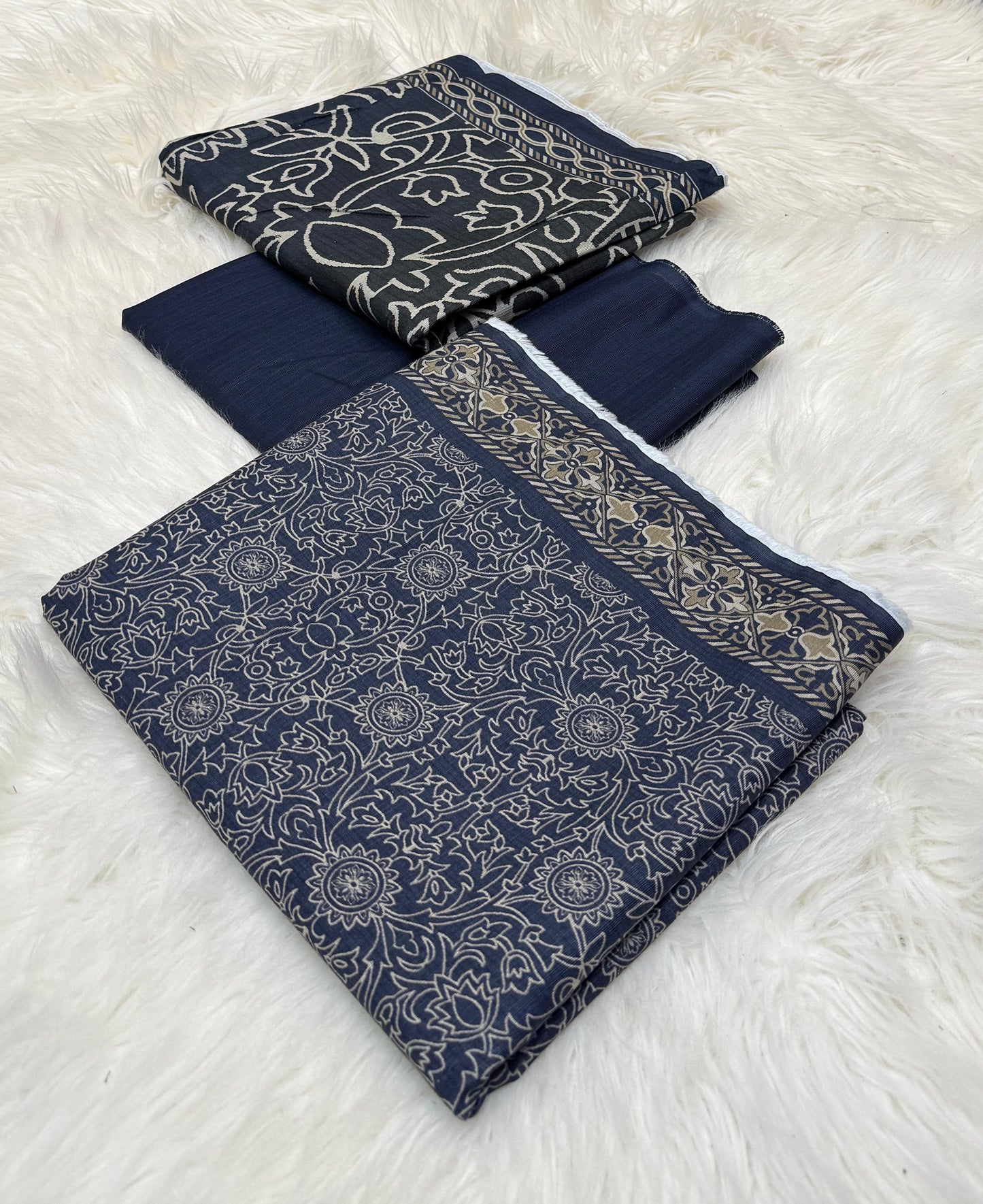 Bin Saeed Khaddar 3PC Suit – Digital Printed Shirt, Dupatta & Dyed Trouser | 100% Original Fabric