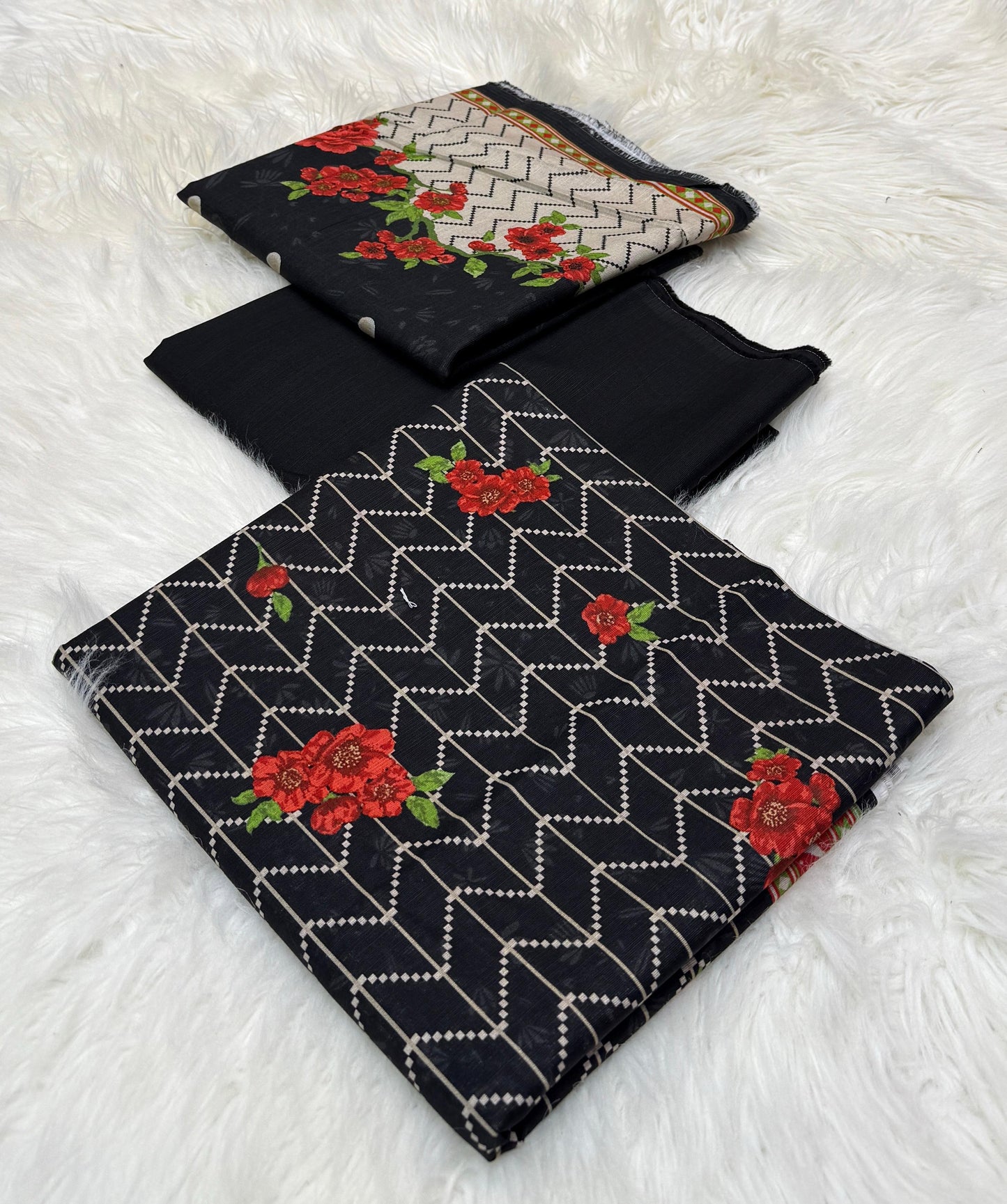 Bin Saeed Khaddar 3PC Suit – Digital Printed Shirt, Dupatta & Dyed Trouser | 100% Original Fabric