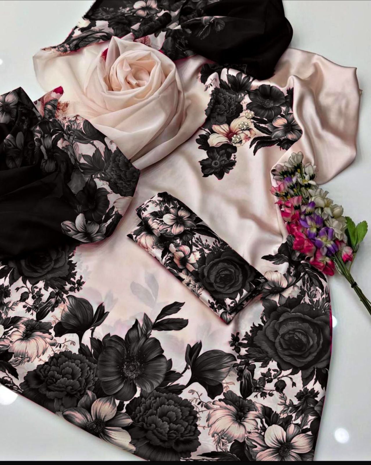 Premium Lulusar Shamose Silk 3-Piece Digital Printed Suit | Waffaa Store